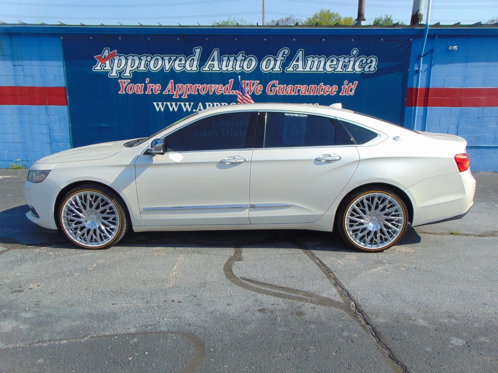 2014 White Chevrolet Impala (1G1155S39EU) with an V6 Flex Fuel 3.6 Liter engine, Automatic, 6-Spd transmission, located at 2105 Dixie Hwy, Louisville, KY, 40210, (502) 772-3333, 38.221058, -85.792671 - Photo #0