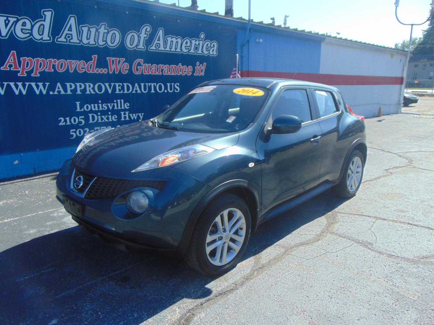 2014 Nissan Juke (JN8AF5MR9ET) , located at 2105 Dixie Hwy, Louisville, KY, 40210, (502) 772-3333, 38.220932, -85.795441 - Photo#1