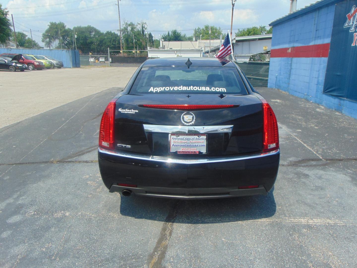 2012 Cadillac CTS (1G6DA5E55C0) , located at 2105 Dixie Hwy, Louisville, KY, 40210, (502) 772-3333, 38.220932, -85.795441 - Photo#5