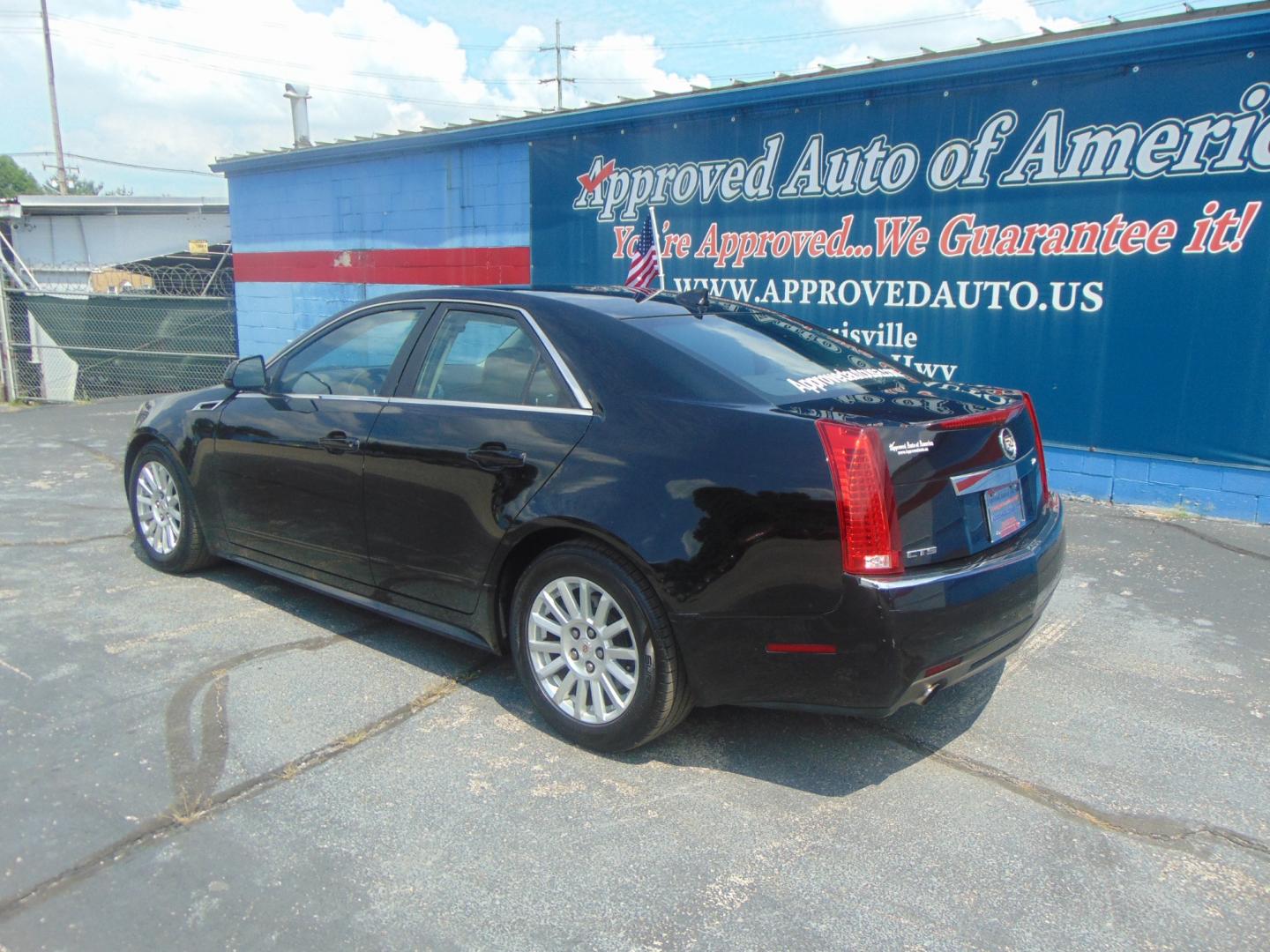2012 Cadillac CTS (1G6DA5E55C0) , located at 2105 Dixie Hwy, Louisville, KY, 40210, (502) 772-3333, 38.220932, -85.795441 - Photo#6