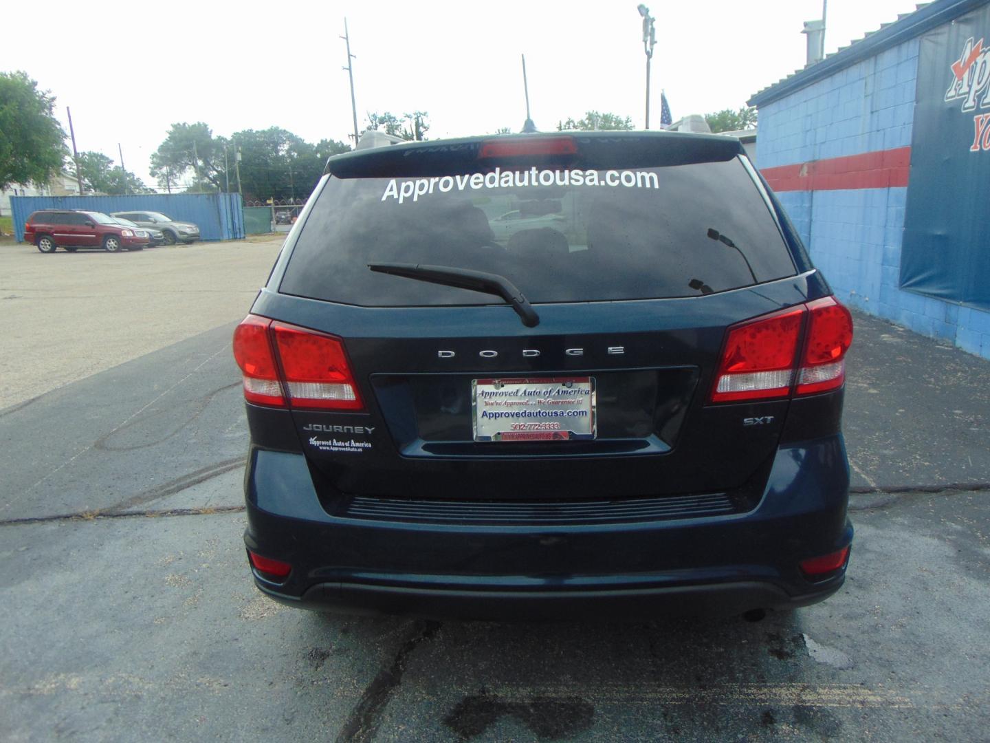2013 Dodge Journey (3C4PDCBB6DT) , located at 2105 Dixie Hwy, Louisville, KY, 40210, (502) 772-3333, 38.220932, -85.795441 - Photo#5