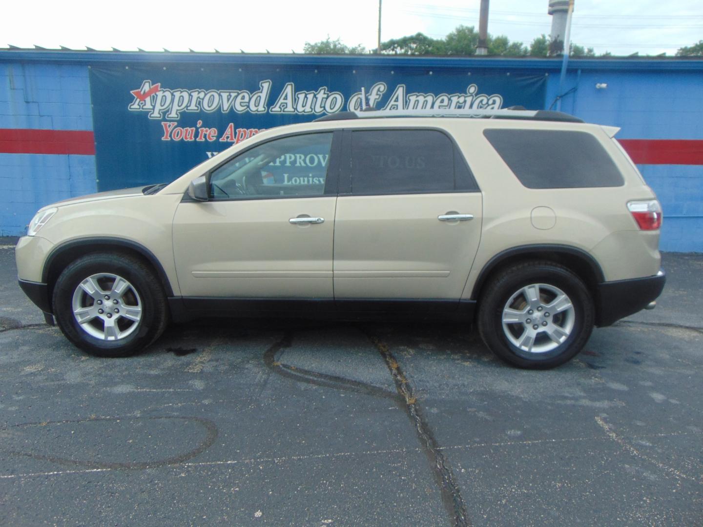2012 GMC Acadia (1GKKVPED3CJ) , located at 2105 Dixie Hwy, Louisville, KY, 40210, (502) 772-3333, 38.220932, -85.795441 - Photo#0