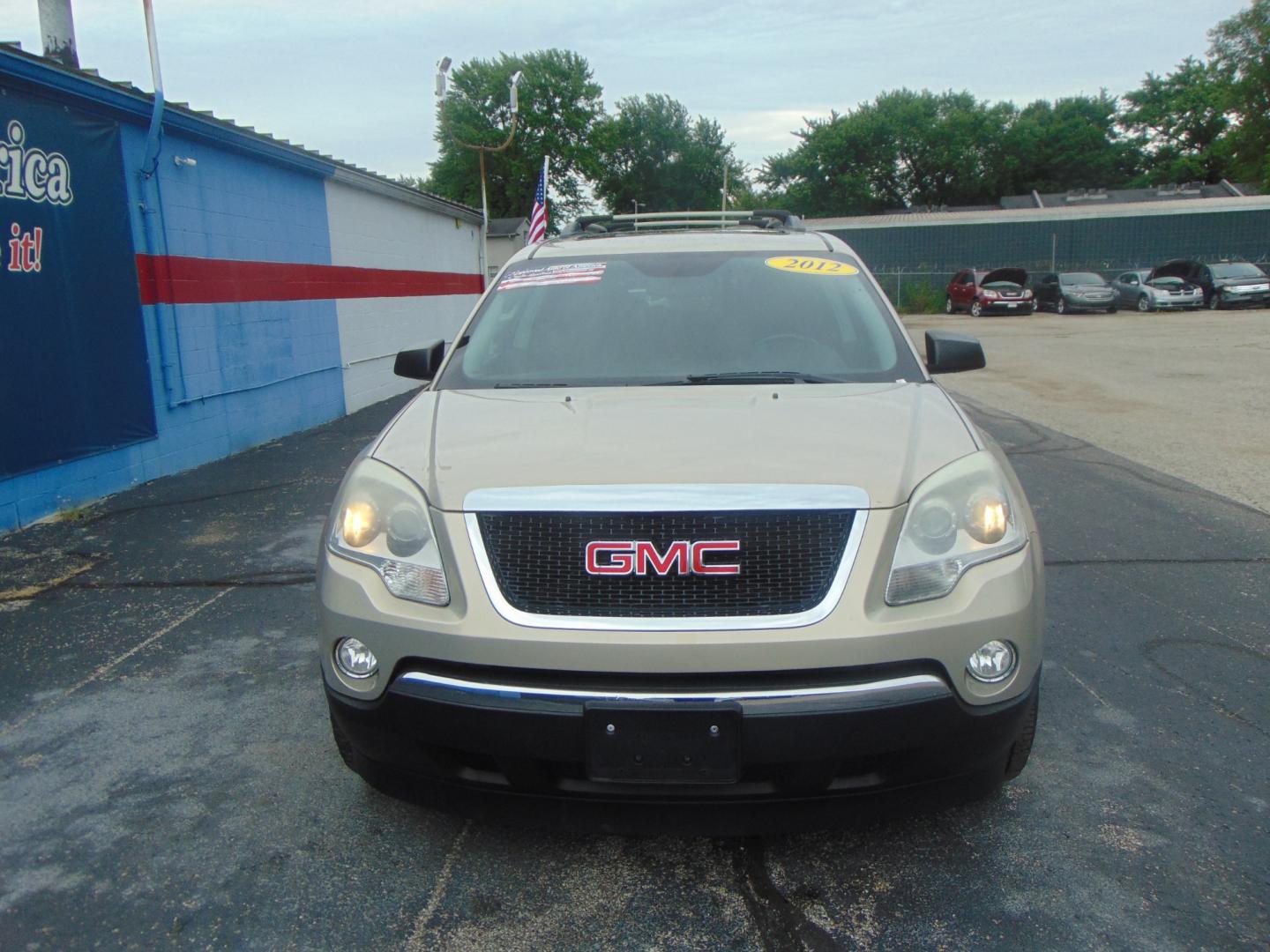 2012 GMC Acadia (1GKKVPED3CJ) , located at 2105 Dixie Hwy, Louisville, KY, 40210, (502) 772-3333, 38.220932, -85.795441 - Photo#2