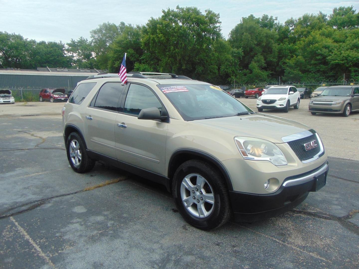 2012 GMC Acadia (1GKKVPED3CJ) , located at 2105 Dixie Hwy, Louisville, KY, 40210, (502) 772-3333, 38.220932, -85.795441 - Photo#3