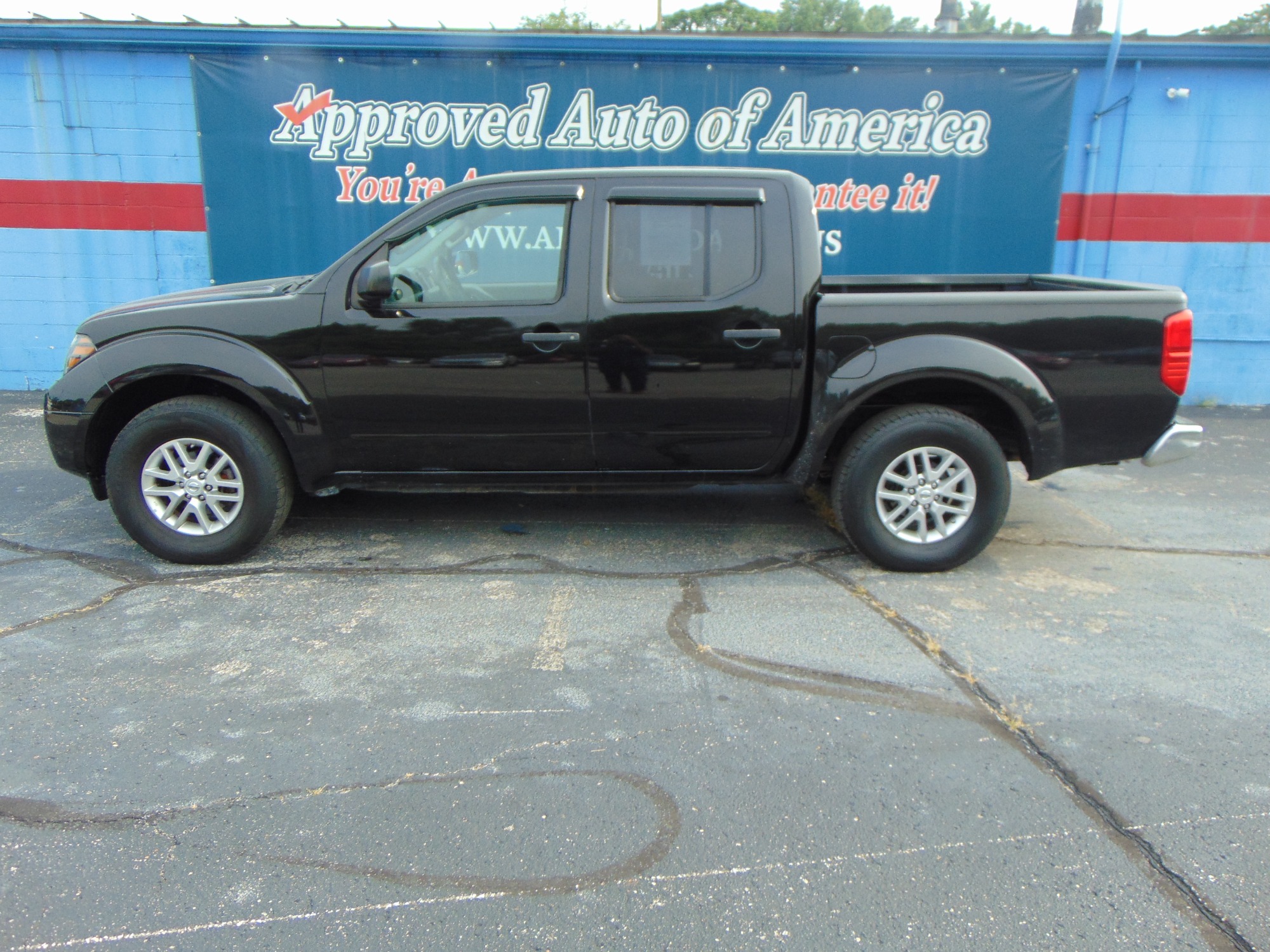 photo of 2016 Nissan Frontier PRO-4X Crew Cab 5AT 4WD