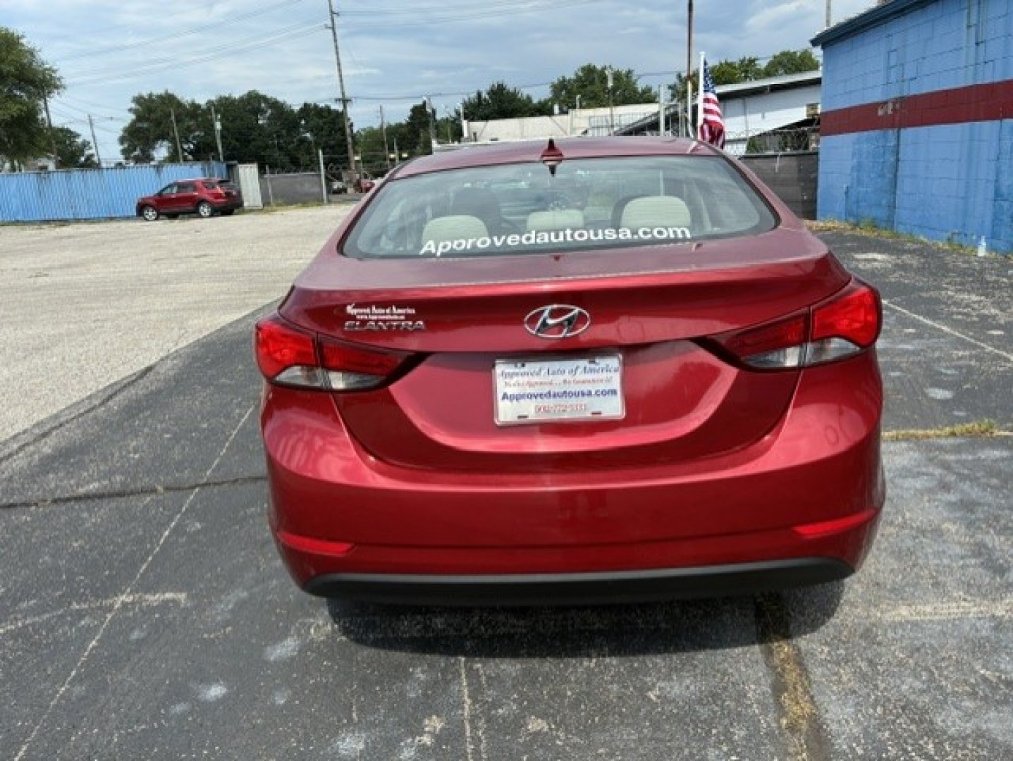 2016 Red Hyundai Elantra (5NPDH4AE3GH) with an 4-Cyl, 1.8 Liter engine, Auto, 6-Spd Shiftronic transmission, located at 2105 Dixie Hwy, Louisville, KY, 40210, (502) 772-3333, 38.220932, -85.795441- Photo#5