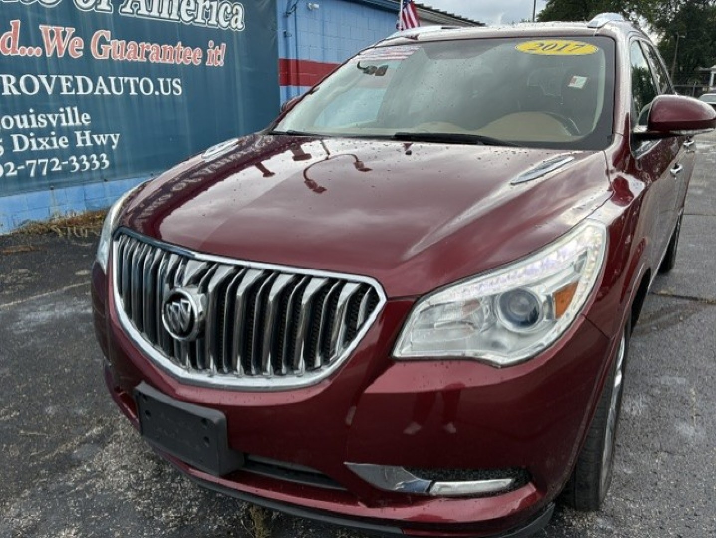 2017 Red Buick Enclave (5GAKRBKD1HJ) with an V6, 3.6 Liter engine, Auto, 6-Spd Overdrive transmission, located at 2105 Dixie Hwy, Louisville, KY, 40210, (502) 772-3333, 38.220932, -85.795441- Photo#1