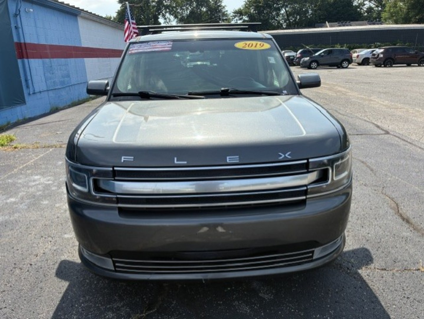 2019 Gray Ford Flex (2FMHK6D85KB) with an V6, EcoBoost, Twin Turbo, 3.5 Liter engine, Automatic, 6-Spd w/SelectShift transmission, located at 2105 Dixie Hwy, Louisville, KY, 40210, (502) 772-3333, 38.220932, -85.795441- Photo#2