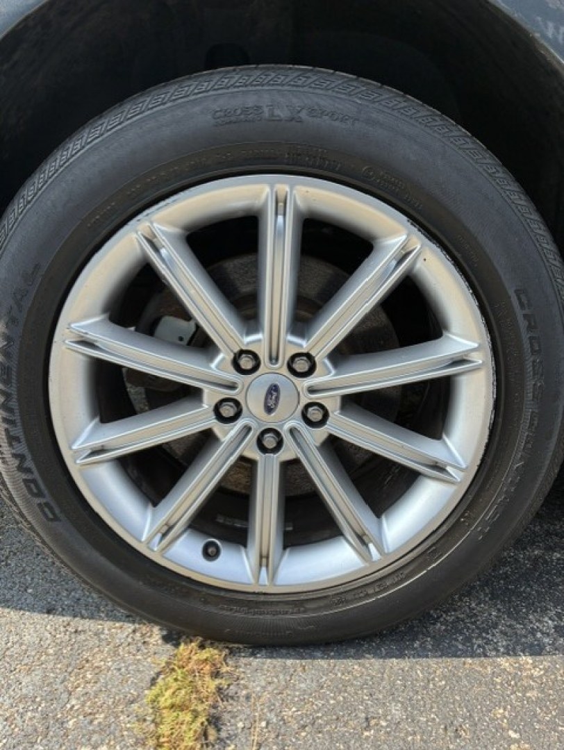2019 Gray Ford Flex (2FMHK6D85KB) with an V6, EcoBoost, Twin Turbo, 3.5 Liter engine, Automatic, 6-Spd w/SelectShift transmission, located at 2105 Dixie Hwy, Louisville, KY, 40210, (502) 772-3333, 38.220932, -85.795441- Photo#10