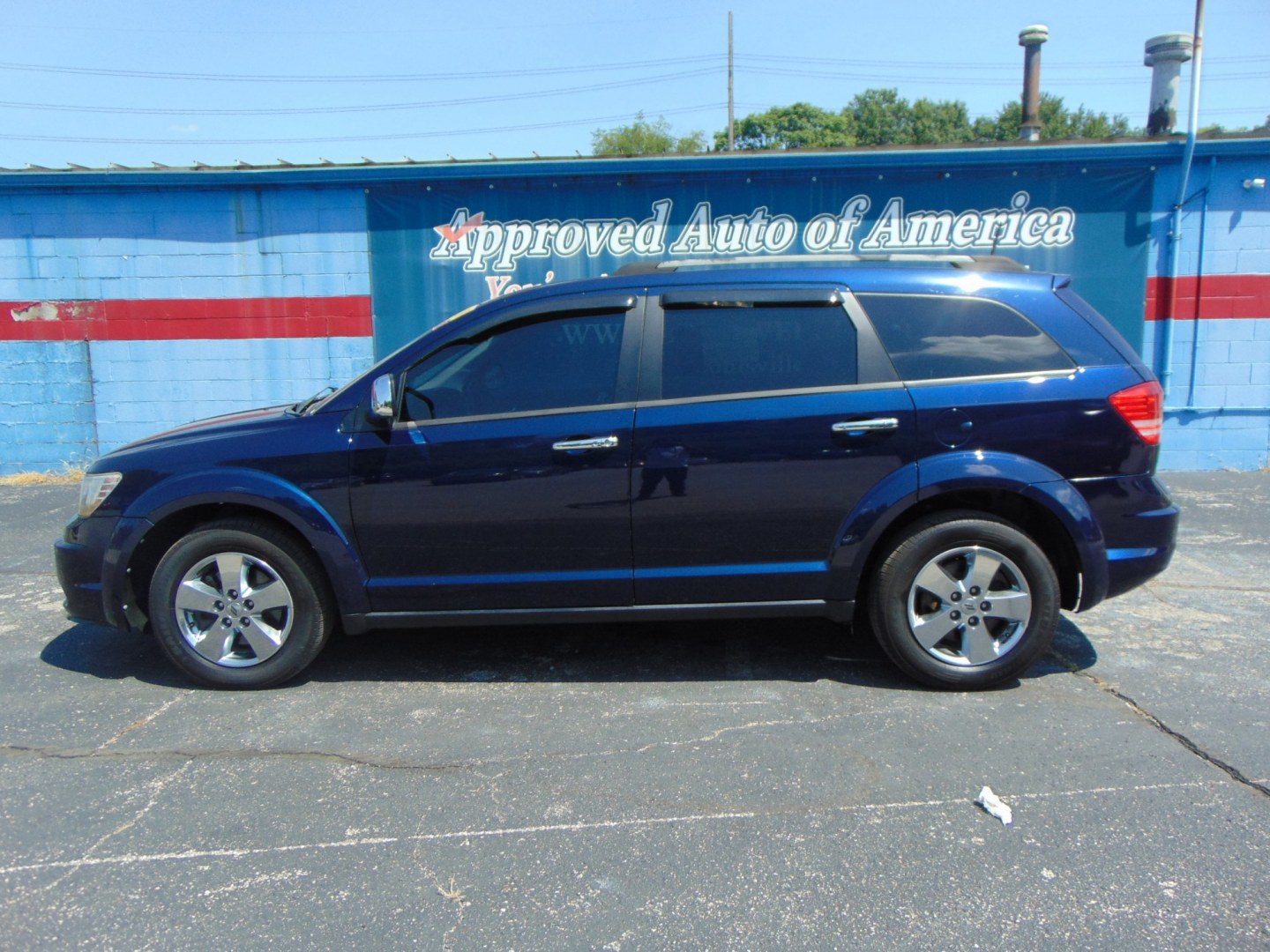2018 Blue Dodge Journey (3C4PDCAB6JT) with an 4-Cyl, 2.4 Liter engine, Automatic, 4-Spd w/AutoStick transmission, located at 2105 Dixie Hwy, Louisville, KY, 40210, (502) 772-3333, 38.220932, -85.795441- Photo#1