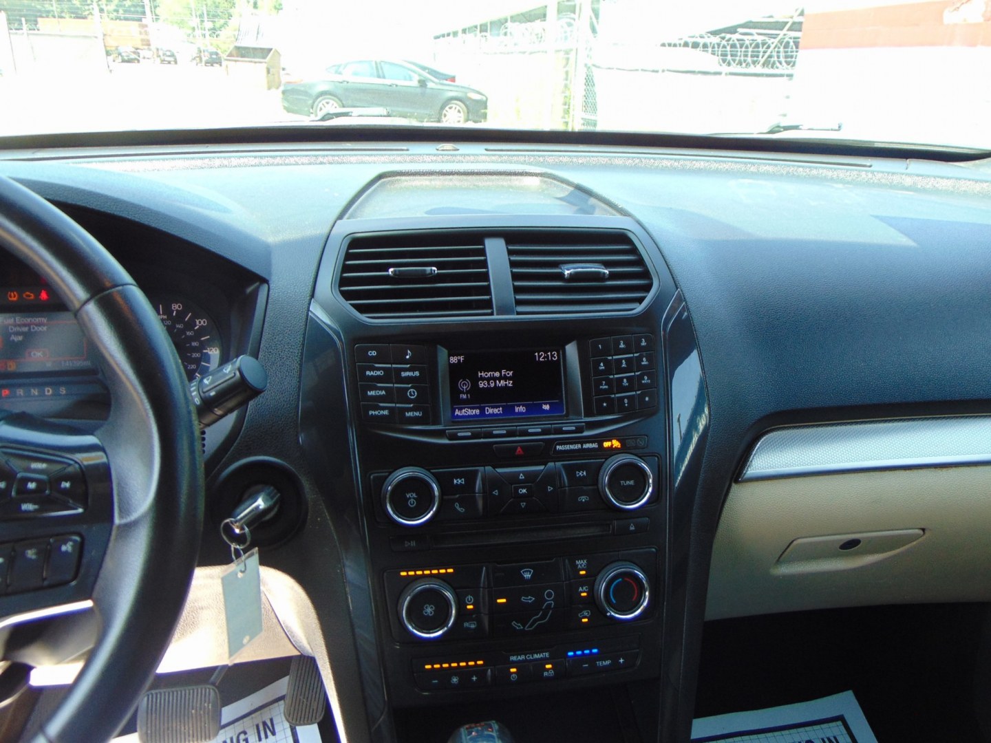 2018 Blue Dodge Journey (3C4PDCAB6JT) with an 4-Cyl, 2.4 Liter engine, Automatic, 4-Spd w/AutoStick transmission, located at 2105 Dixie Hwy, Louisville, KY, 40210, (502) 772-3333, 38.220932, -85.795441- Photo#0