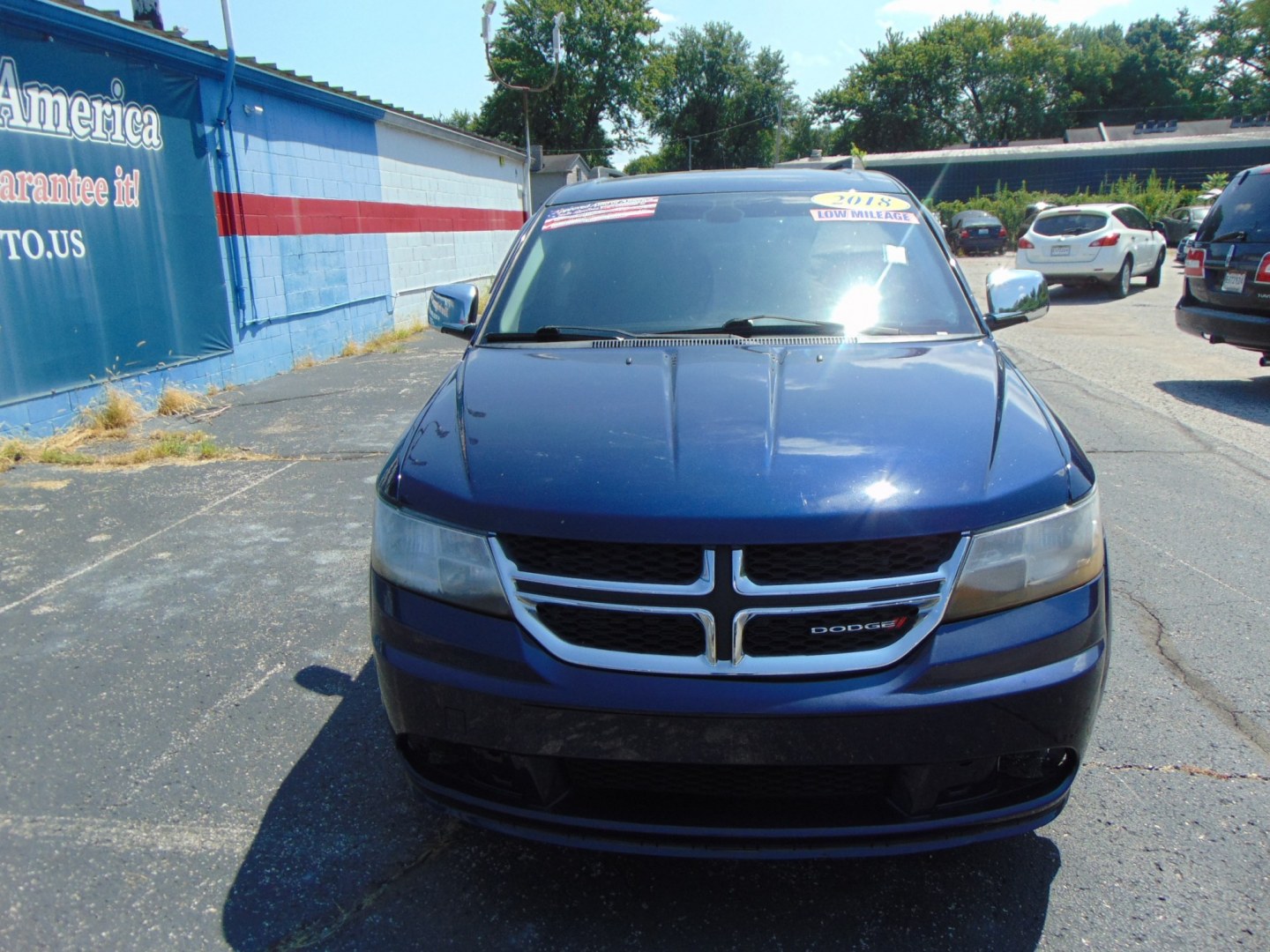 2018 Blue Dodge Journey (3C4PDCAB6JT) with an 4-Cyl, 2.4 Liter engine, Automatic, 4-Spd w/AutoStick transmission, located at 2105 Dixie Hwy, Louisville, KY, 40210, (502) 772-3333, 38.220932, -85.795441- Photo#3