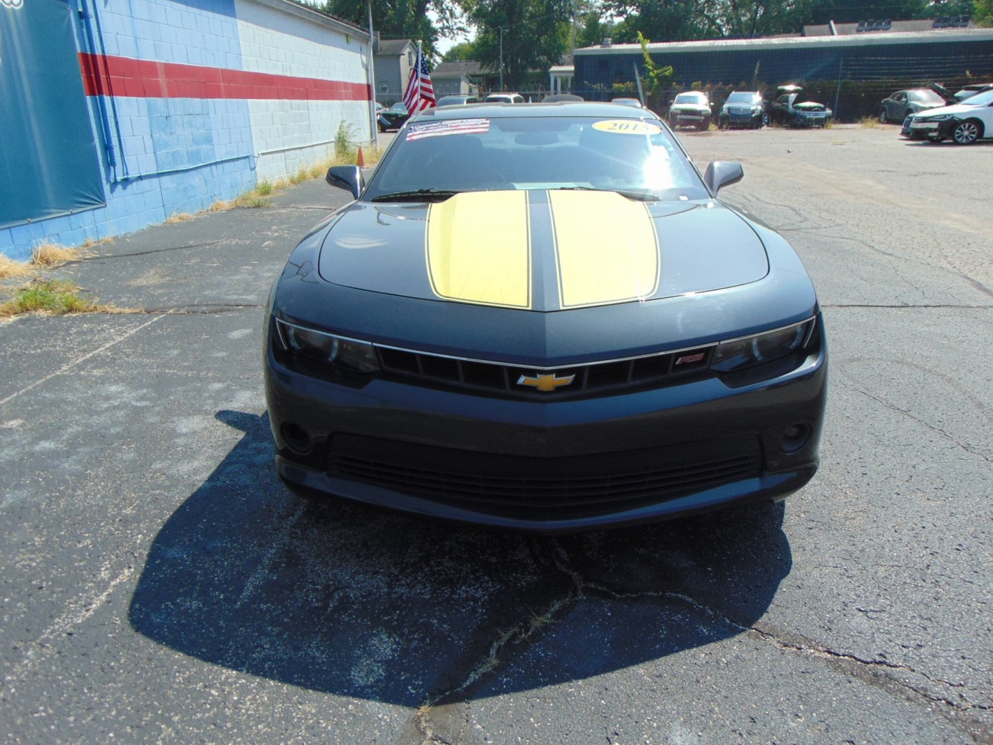 2015 Gray Chevrolet Camaro (2G1FF1E36F9) with an V6, 3.6 Liter engine, Auto, 6-Spd w/TAPshift transmission, located at 2105 Dixie Hwy, Louisville, KY, 40210, (502) 772-3333, 38.220932, -85.795441- Photo#0