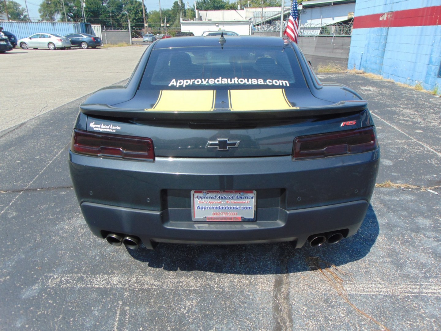 2015 Gray Chevrolet Camaro (2G1FF1E36F9) with an V6, 3.6 Liter engine, Auto, 6-Spd w/TAPshift transmission, located at 2105 Dixie Hwy, Louisville, KY, 40210, (502) 772-3333, 38.220932, -85.795441- Photo#5